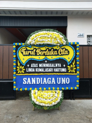 Papan Bunga Duka di Junjung Sirih